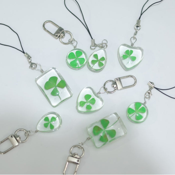 Wholesale leaf clover  keychain