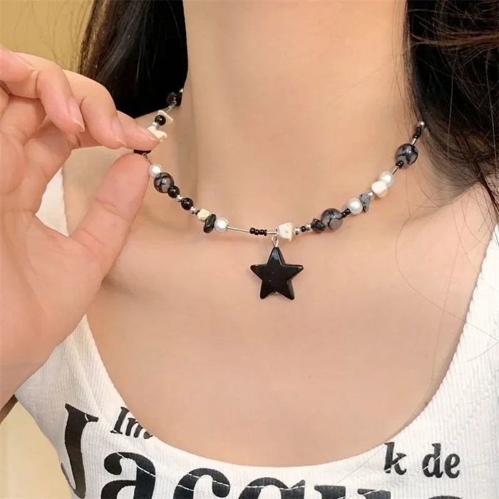 Wholesale Beaded necklace for women, light luxury, niche, high-end design, collarbone chain