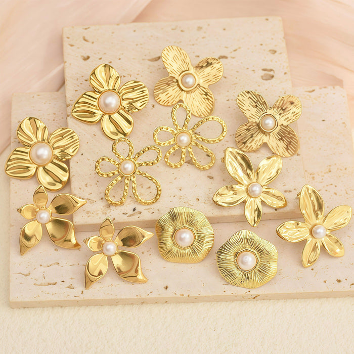 Wholesale Flower Earrings Retro-Style Pearl Earrings for Women Electroplated Stainless Steel Gold Earrings