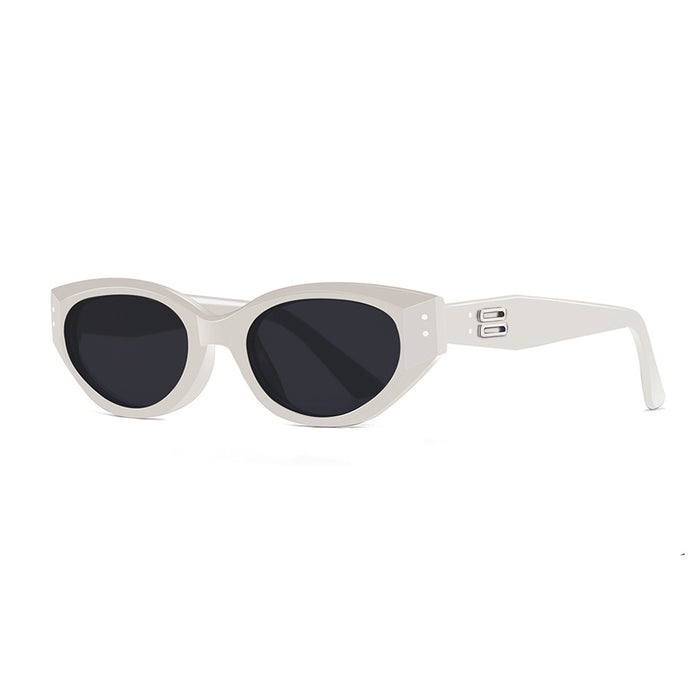 Wholesale Retro cat eye sunglasses, small face, high-end feel, small frame, street photography, sunglasses