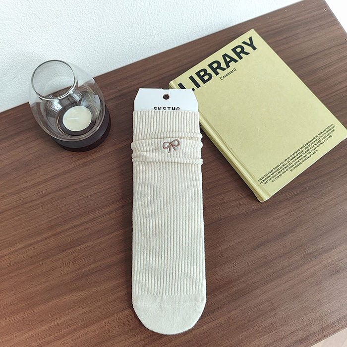 Wholesale New socks with bow embroidery, midsole, loose mouth, stacked socks