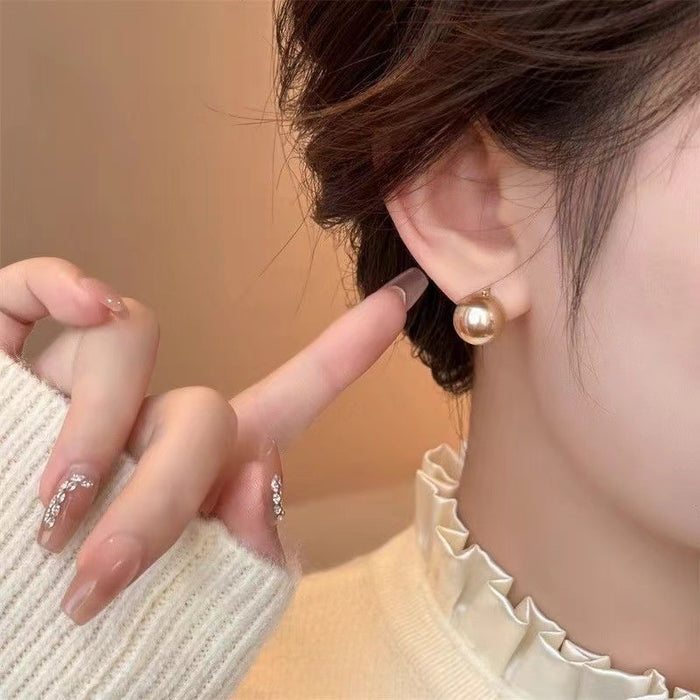 Wholesale Pearl earrings, niche, simple, stylish, fashionable, earrings, light luxury earrings