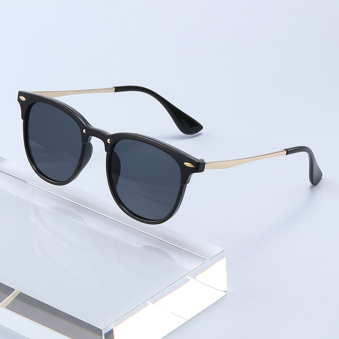 Wholesale Retro and personalized street photography sunglasses, fashionable new style of rice nail sunglasses