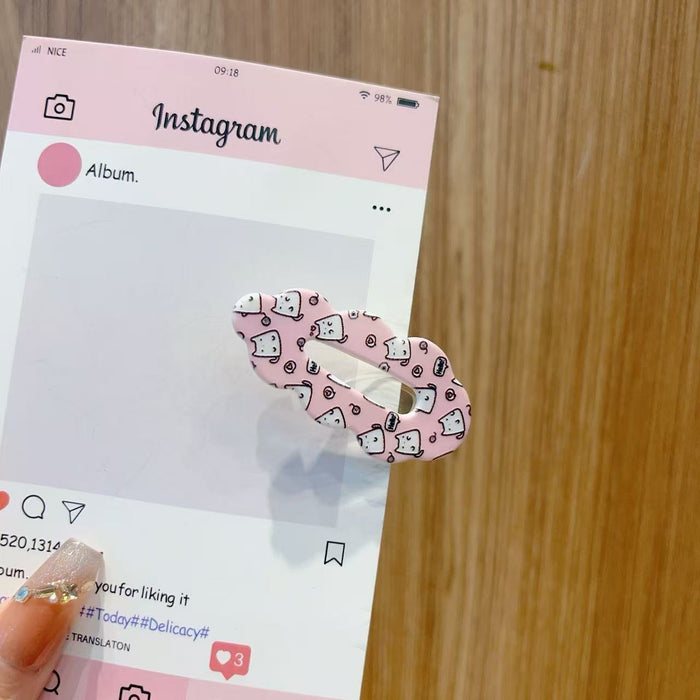 Wholesale Cute kids'  hair clips with various flower patterns