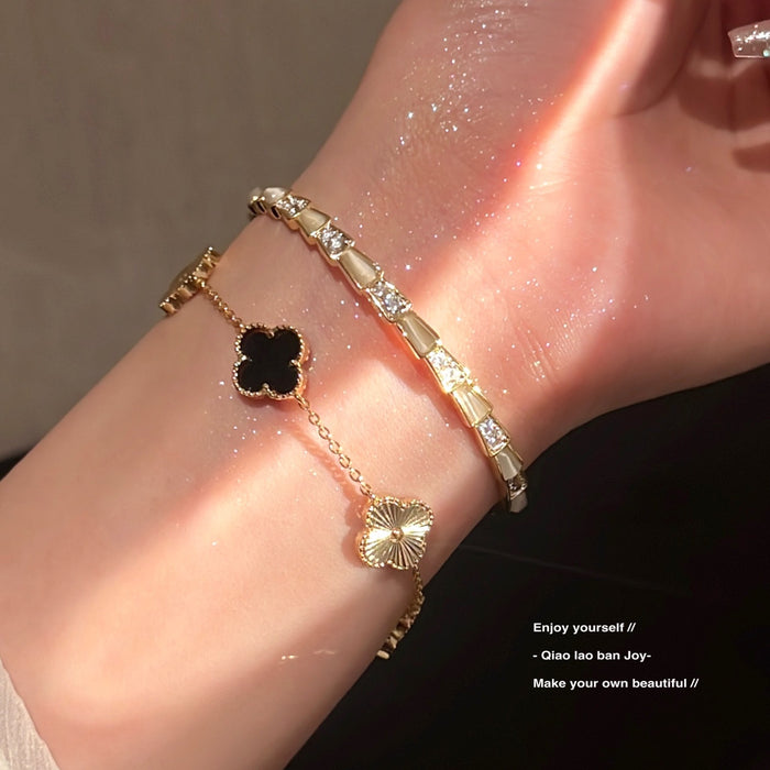 Wholesale Sparkling Diamond Black Gold Clover Bracelet