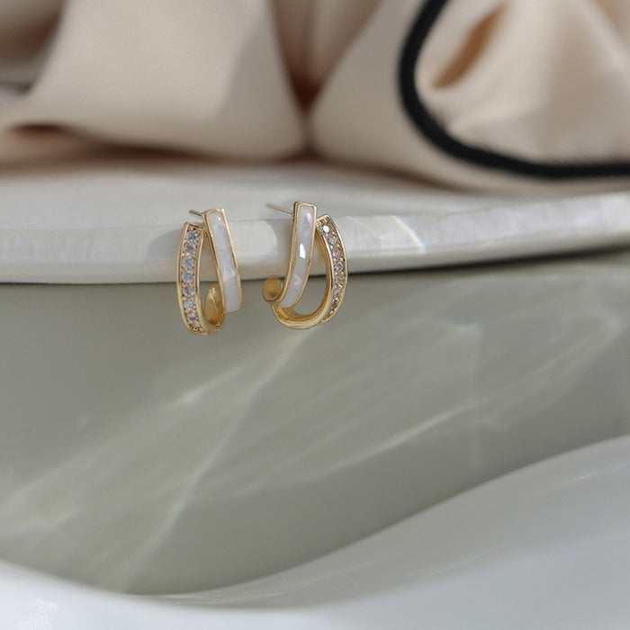 Wholesale Ear clip double-layer earrings with a cool and elegant style, earrings without ear holes, women's light luxury