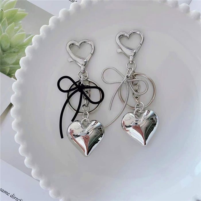 Wholesale silver Love Keychain Pendant Cute Girlfriend Hanging Ornaments