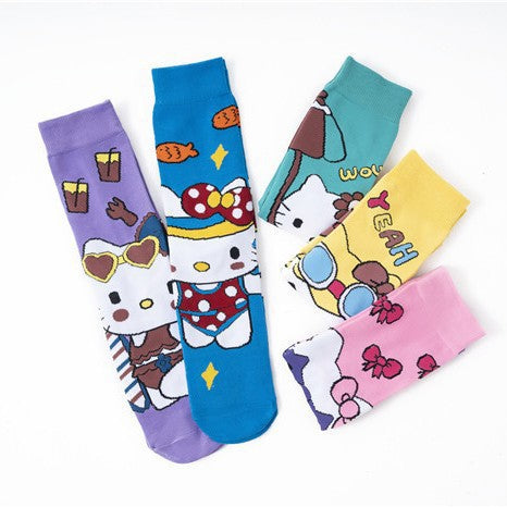 Wholesale Trendy mid-calf socks with cartoon designs