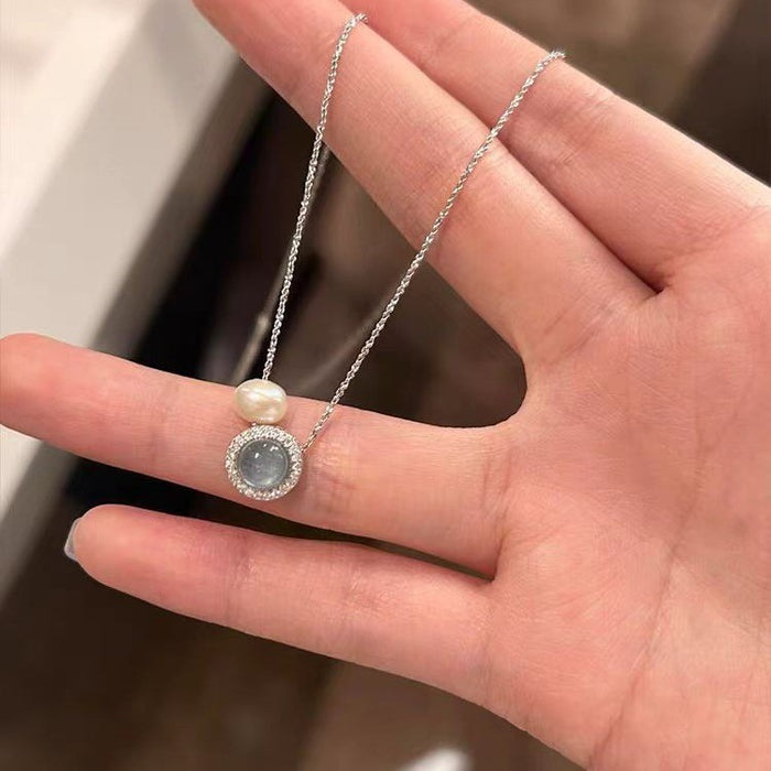 Wholesale Pearl necklace new year, niche, simple, exquisite, versatile collarbone chain