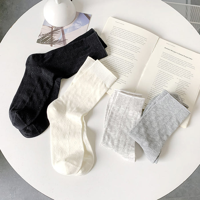 Wholesale Socks hollowed out four leaf clover trend, thin tube, independent packaging, stacked socks, cotton