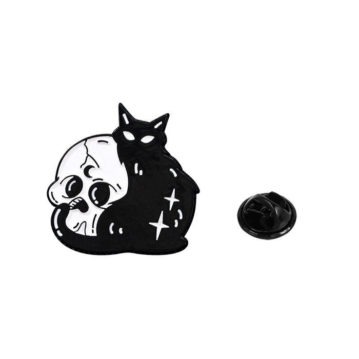 Wholesale  Skull Disc Brooch Pin Zinc Alloy Dripping Oil Finish Trendy Party Accessory