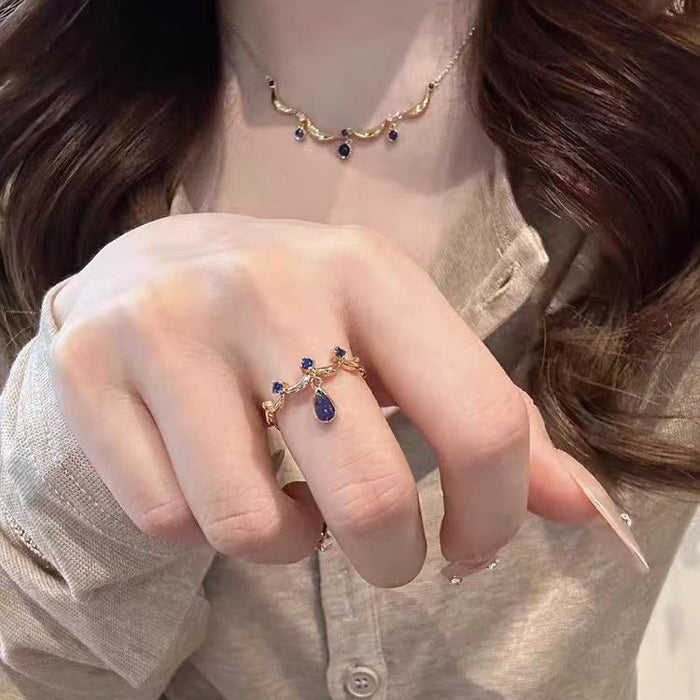 Wholesale Gold craftsmanship lace water droplet necklace, light luxury, niche design, high-end temperament, necklace ring