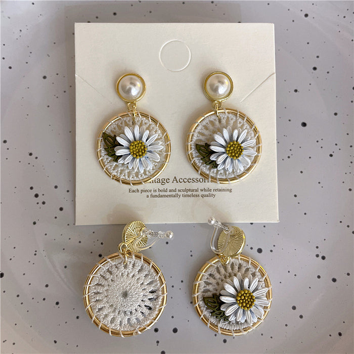 Wholesale Earrings Hand Woven   Silver Needle Daisy Flowers Holiday Style JDC-ES-AX010