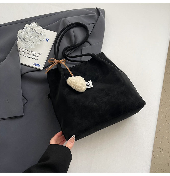 Wholesale Retro suede tote bag, fashionable large capacity armpit bag, casual commuting shoulder bag