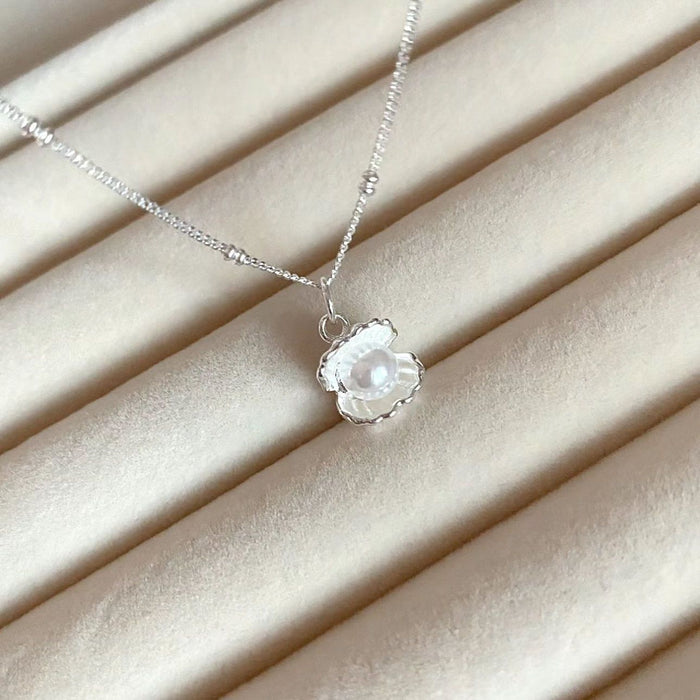 Wholesale shell pearl necklace women's clavicle chain niche high-end simple design washable