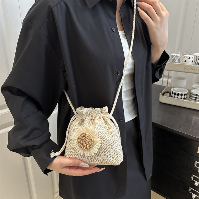 Wholesale Grass woven bag, flower new style, water bucket bag, woven crossbody bag