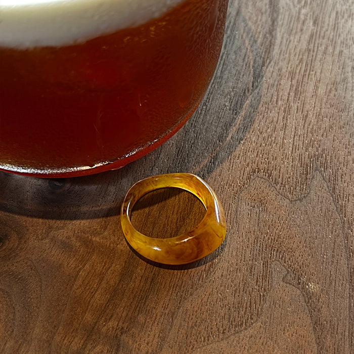 Wholesale A niche and unique resin ring with a cold and conspicuous opening, copper electroplating with versatile rings for women