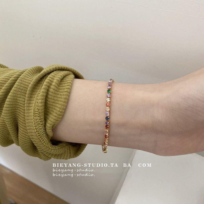 Wholesale New fashionable niche design, retro color diamond, high-end temperament, light luxury, versatile color full diamond bracelet