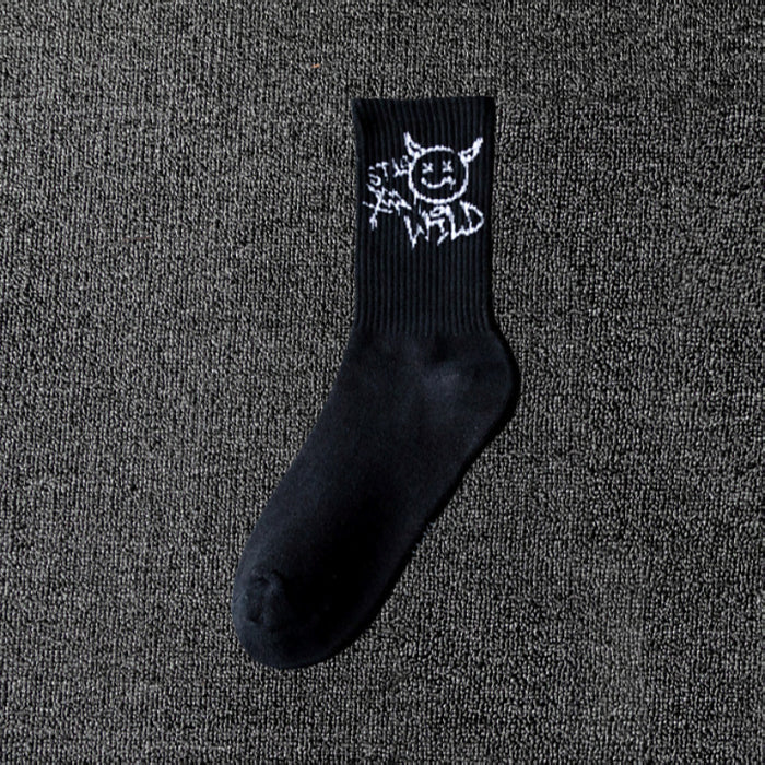 Wholesale men' s deont mid-calf socks black and white cotton socks women' s summer sports basketball socks