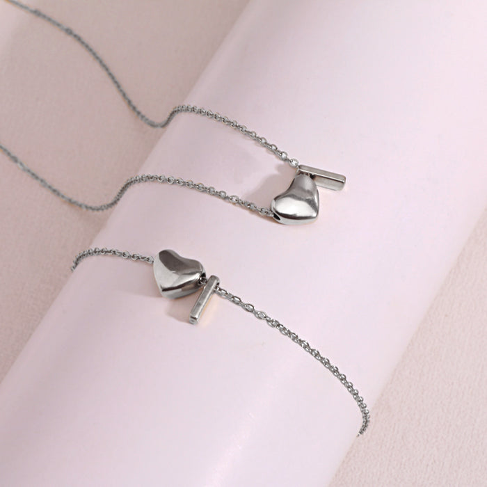 Wholesale Clavicle chain jewelry accessory 26 letter heart pendant titanium steel necklace