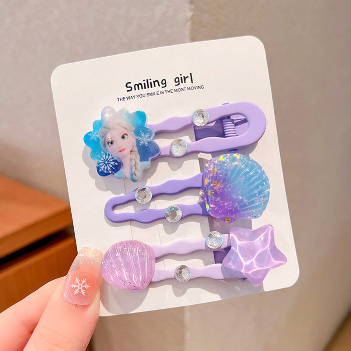 Wholesale A set of 3 cute resin cartoon hair clips for children.