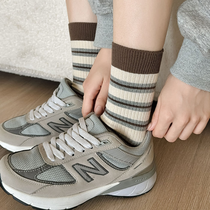 Wholesale Striped pile socks, contrasting socks, double needle sweat absorbing mid tube socks