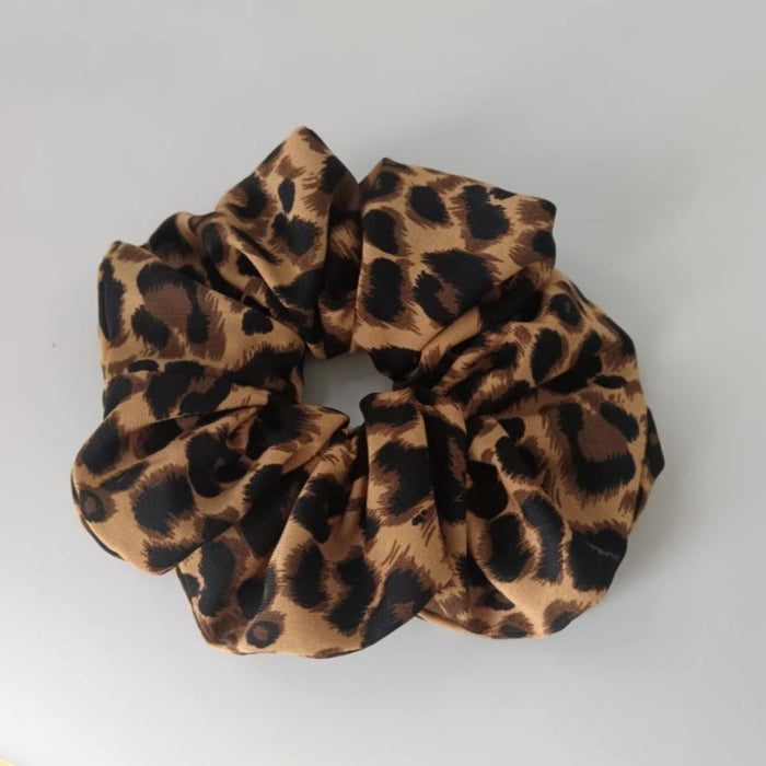 Wholesale Leopard print large intestine hair tie large intestine autumn and winter hair tie