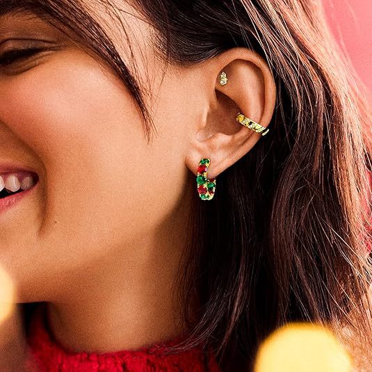 Wholesale Grandmother green circle earrings, light luxury, high-end design, diamond studded, personalized temperament, earrings, earrings