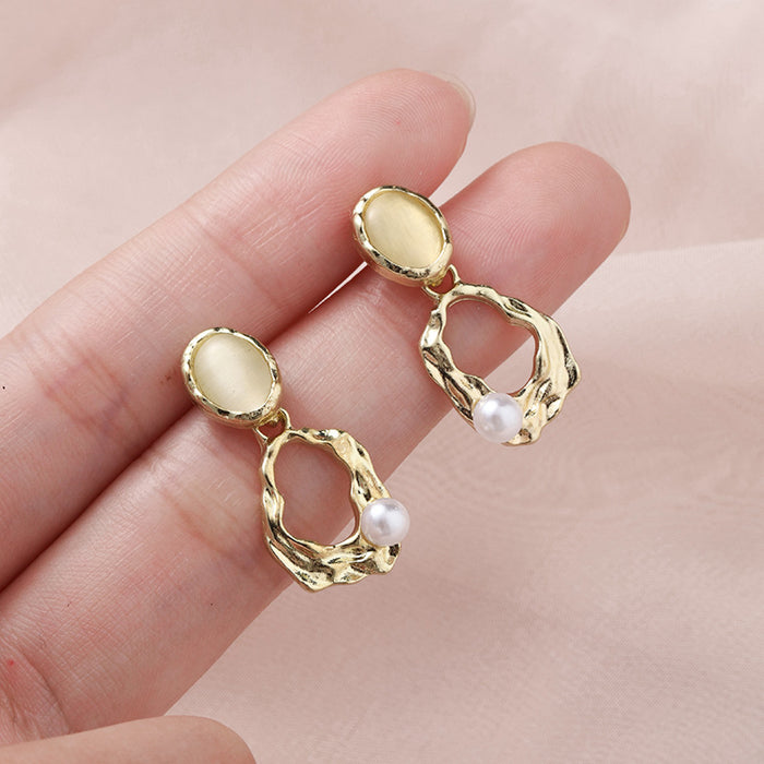 Wholesale Cat's Eye Earrings for Women Fashion Earrings for Women