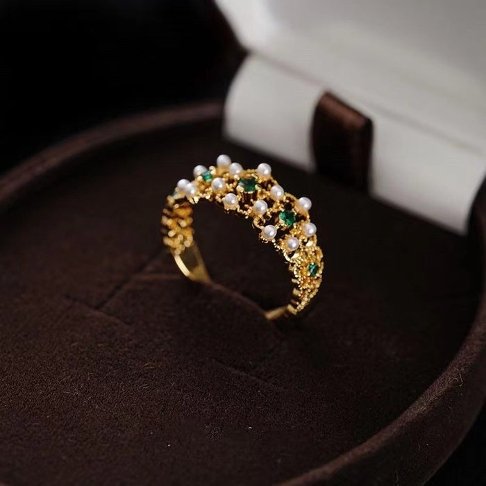 Wholesale Vintage carved inlaid ring with gold plating and personalized high-end feel