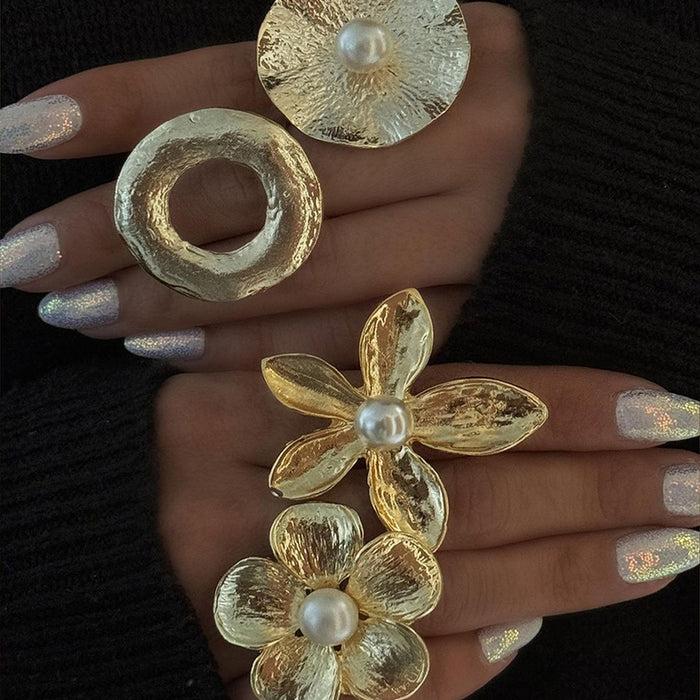 Wholesale Jewelry with exaggerated personality, irregular ring, women's niche pearl flower ring