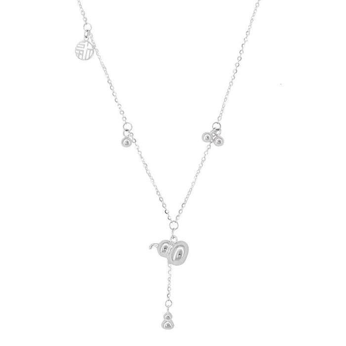 Wholesale Minimally designed silver tassel heart-shaped necklace with light luxury and niche design pendant