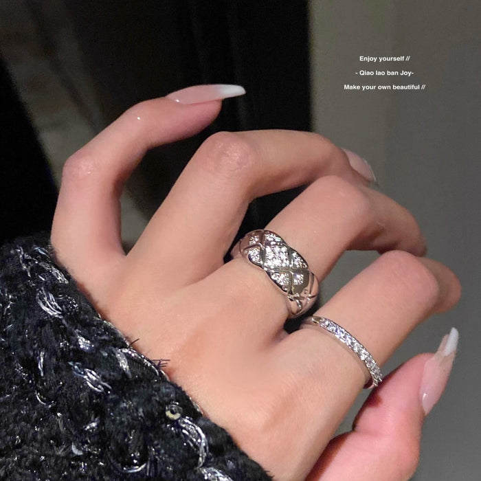 Wholesale Diamond patterned diamond ring with diamond pattern, sparkling diamond opening, stacked silver, simple, high-end, cool