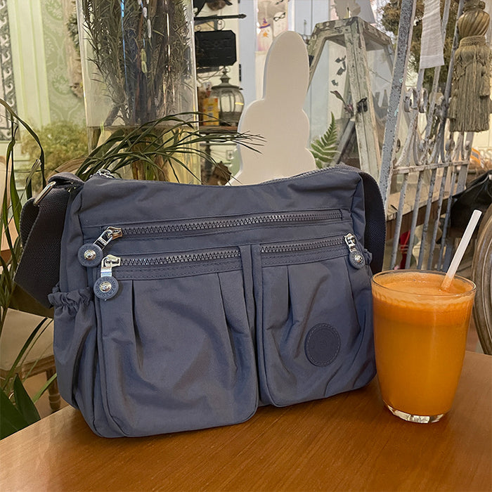 Wholesale Nylon fabric bag women' s urban simple messenger bag lightweight shoulder casual women' s bag