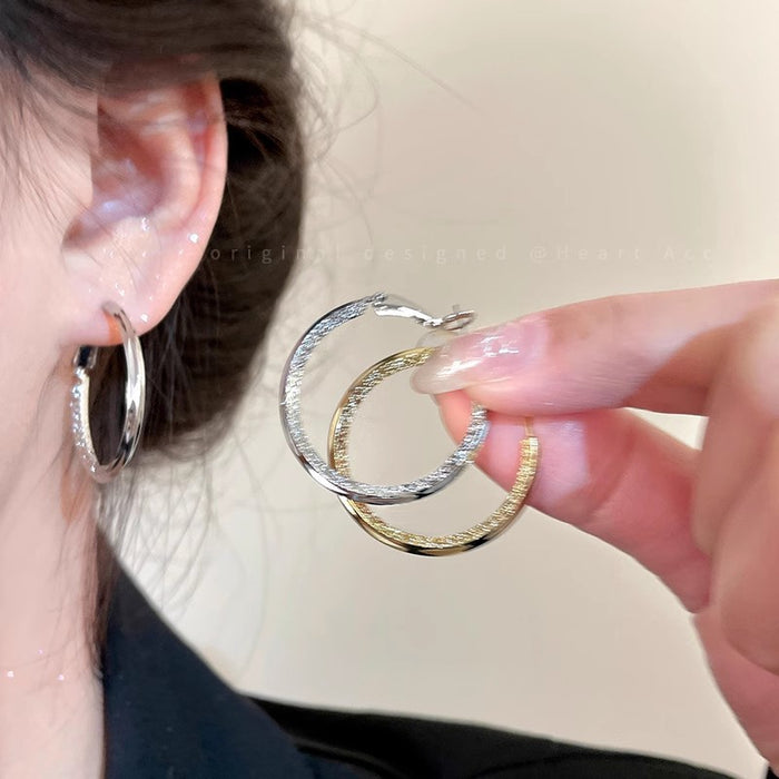 Wholesale Plain ring earrings are niche, light luxury, fashionable, with a high-end temperament and versatile circle earrings