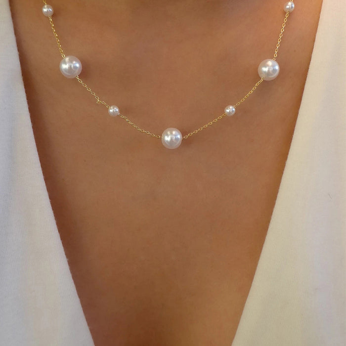 Wholesale New personalized jewelry, simple pearl necklace, fashionable street photography chain necklace, natural temperament sweater chain