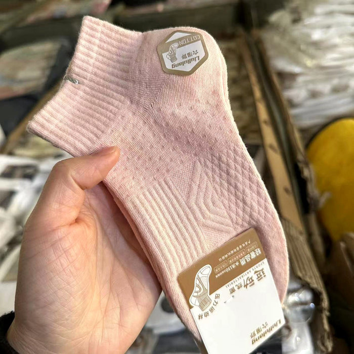 Wholesale High end thin breathable sports socks, combed cotton sweat absorbing short tube white socks