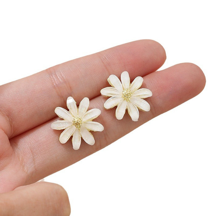 Wholesale Cute Daisy Earrings with Flower Earrings