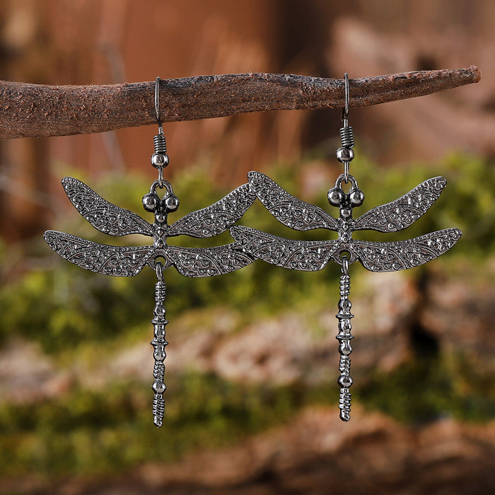 Wholesale Creative,  stylish,  and retro dragonfly pendant Earrings