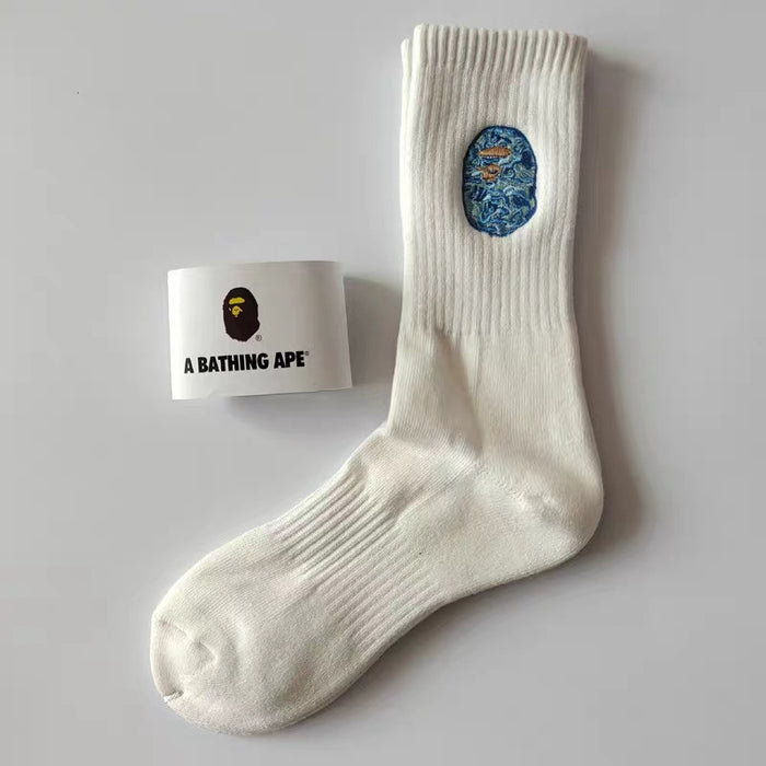 Wholesale Medium length towel bottom socks, high top sports long tube, embroidered white