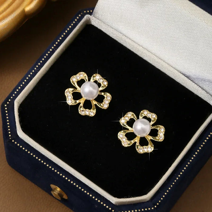Wholesale flower stud earrings fashion  pearl S925 silver needle
