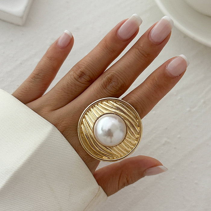 Wholesale Regular hollow winding imitation pearl ring niche alloy open ring