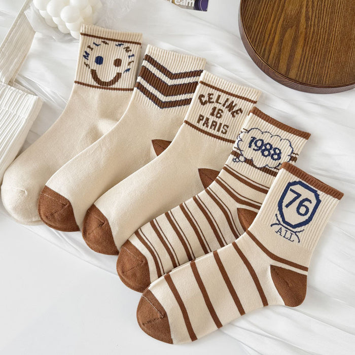 Wholesale Cartoon style fresh and versatile long socks with mid length socks