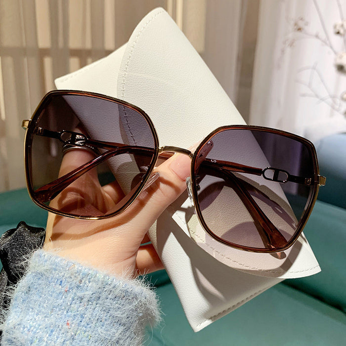 Wholesale sunglasses sunscreen with brown high sense driving UV protection sunglasses women