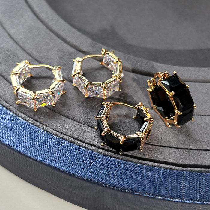 Wholesale Super sparkling exquisite gold diamond inlaid zircon earrings, light luxury, niche high-end feeling, new earrings and earrings