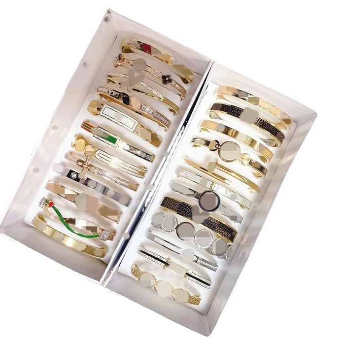 Wholesale Titanium steel tricolor bracelets with random styles shipped