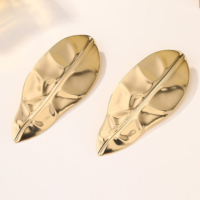 Wholesale Exaggerated alloy leaf earrings, niche folds, irregular earrings, earrings, studs