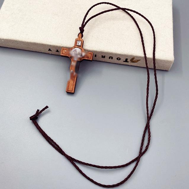 Wholesale Wooden metal cross necklace jewelry, unisex popular jewelry