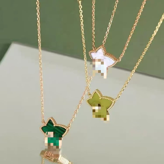 Wholesale Ivy necklace is simple, versatile and light luxury pendant, unique maple leaf design necklace