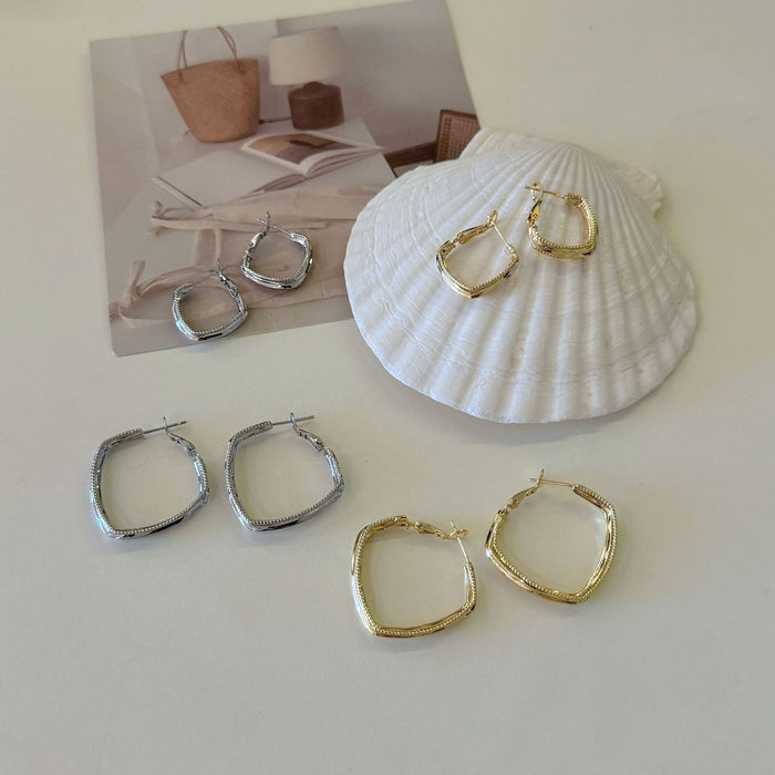 Wholesale Fashionable silver needle high-end ear rings, metal earrings, multi-layer earrings, geometric square earrings